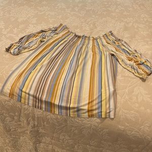 Like new smocked cold shoulder top